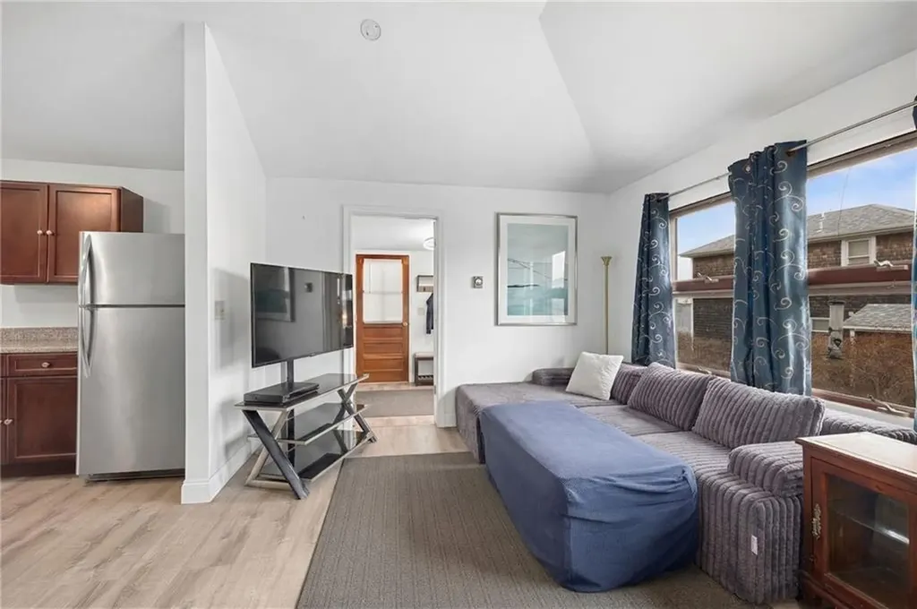 28 Pier Road Portsmouth RI 02872