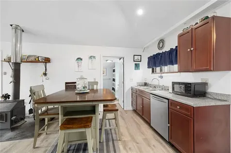 28 Pier Road Portsmouth RI 02872