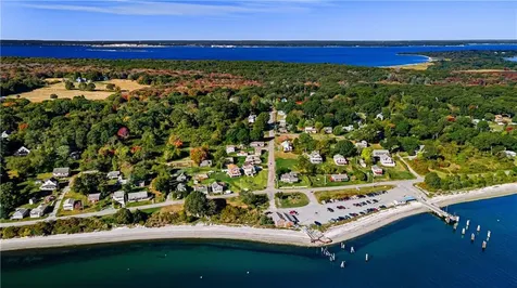 28 Pier Road Portsmouth RI 02872
