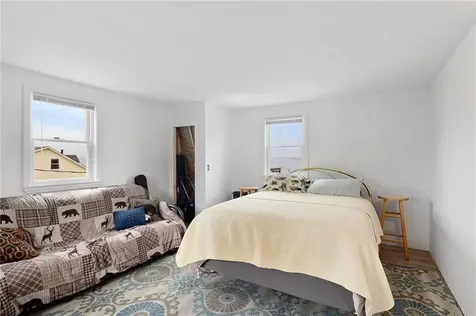 28 Pier Road Portsmouth RI 02872