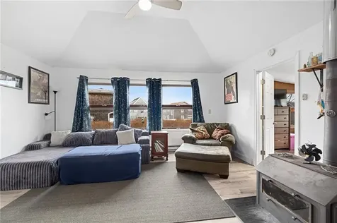 28 Pier Road Portsmouth RI 02872