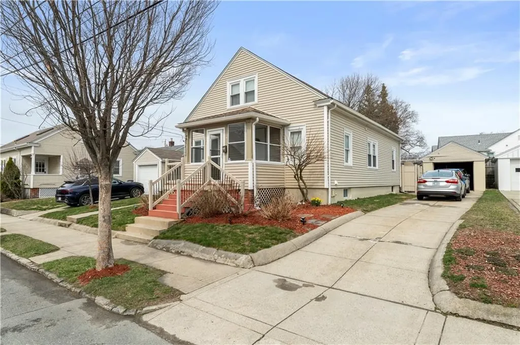 11 La Salle Drive Providence RI 02908