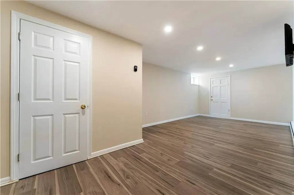 11 La Salle Drive Providence RI 02908