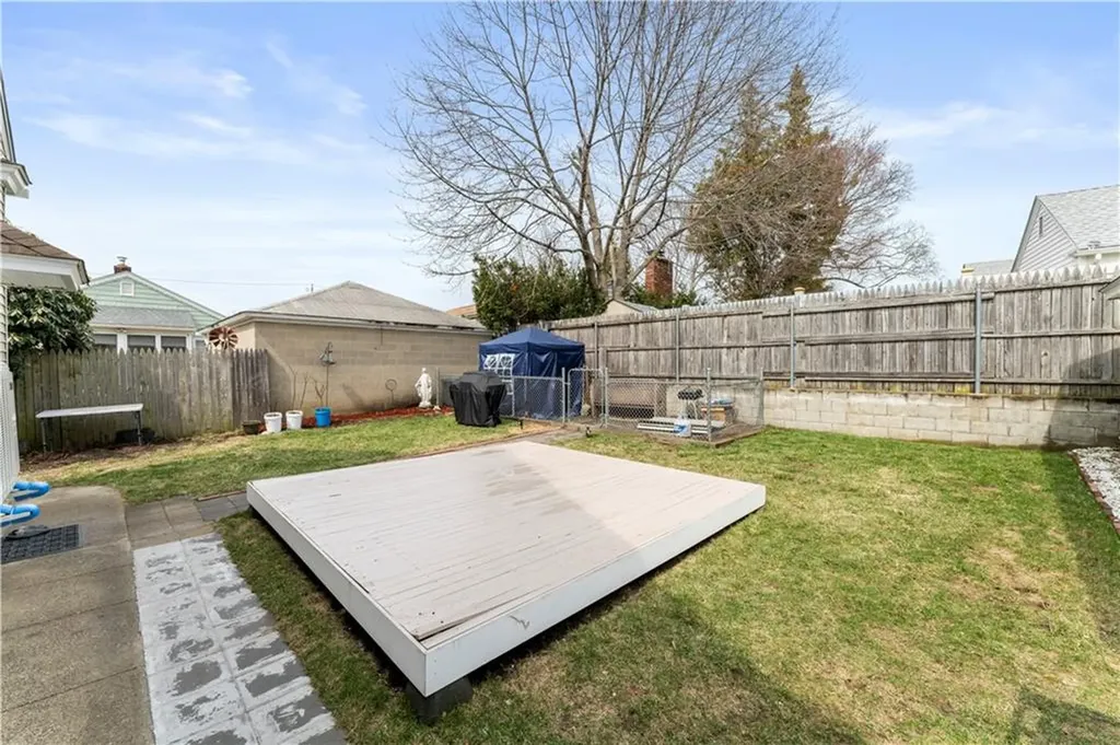 11 La Salle Drive Providence RI 02908
