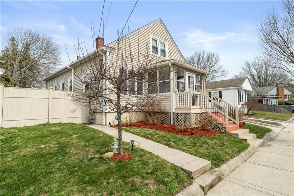 11 La Salle Drive Providence RI 02908