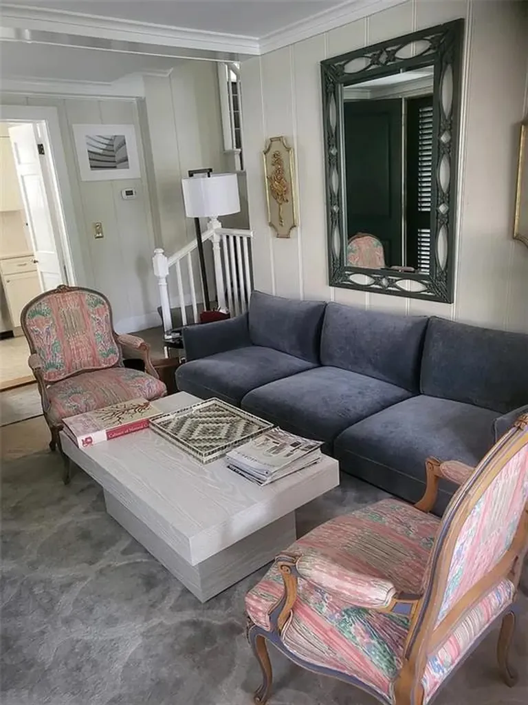 115 John Street Newport RI 02840