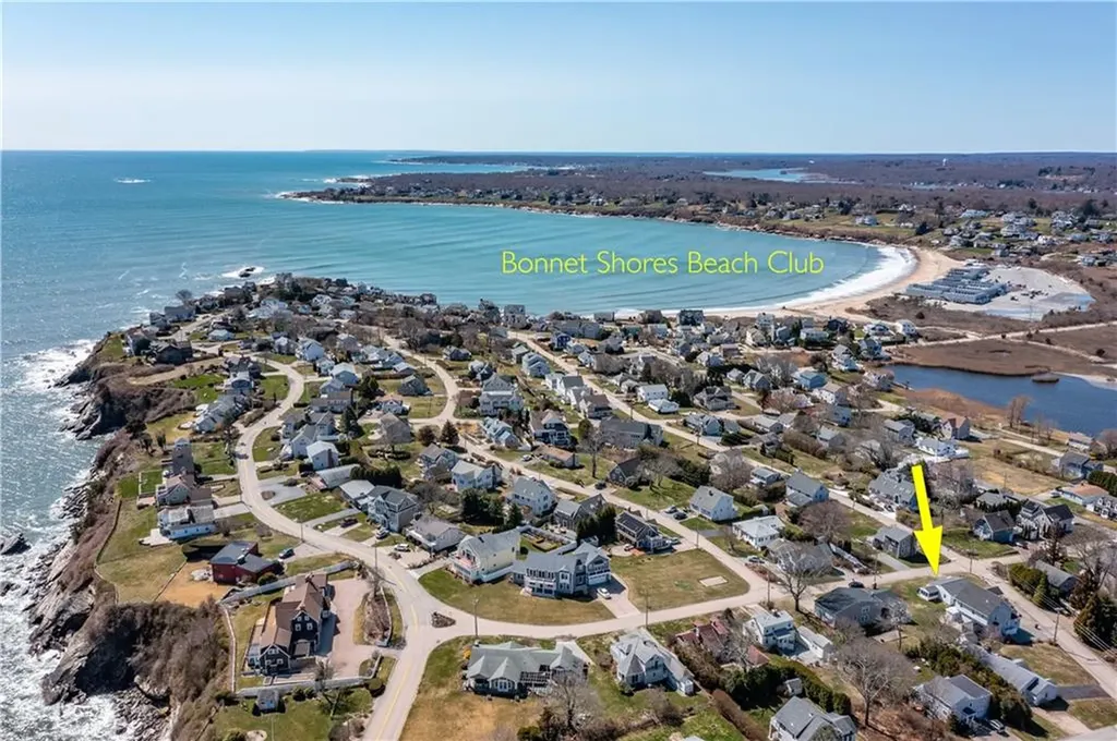 26 Richard Smith Road Narragansett RI 02882