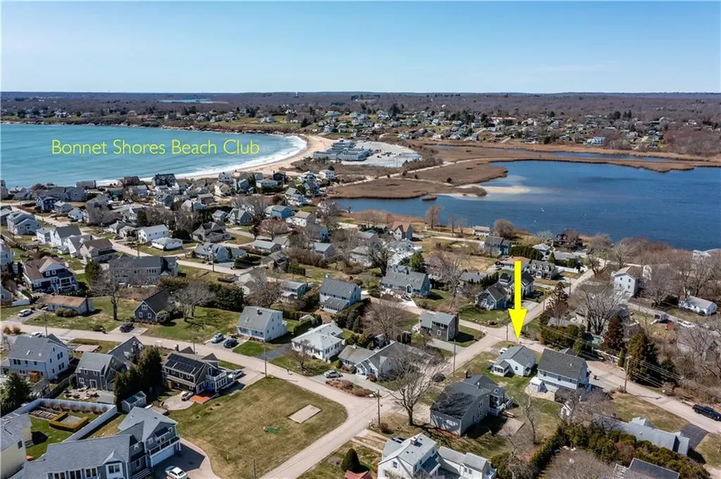 26 Richard Smith Road Narragansett RI 02882