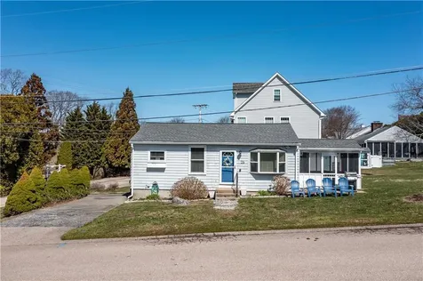 26 Richard Smith Road Narragansett RI 02882