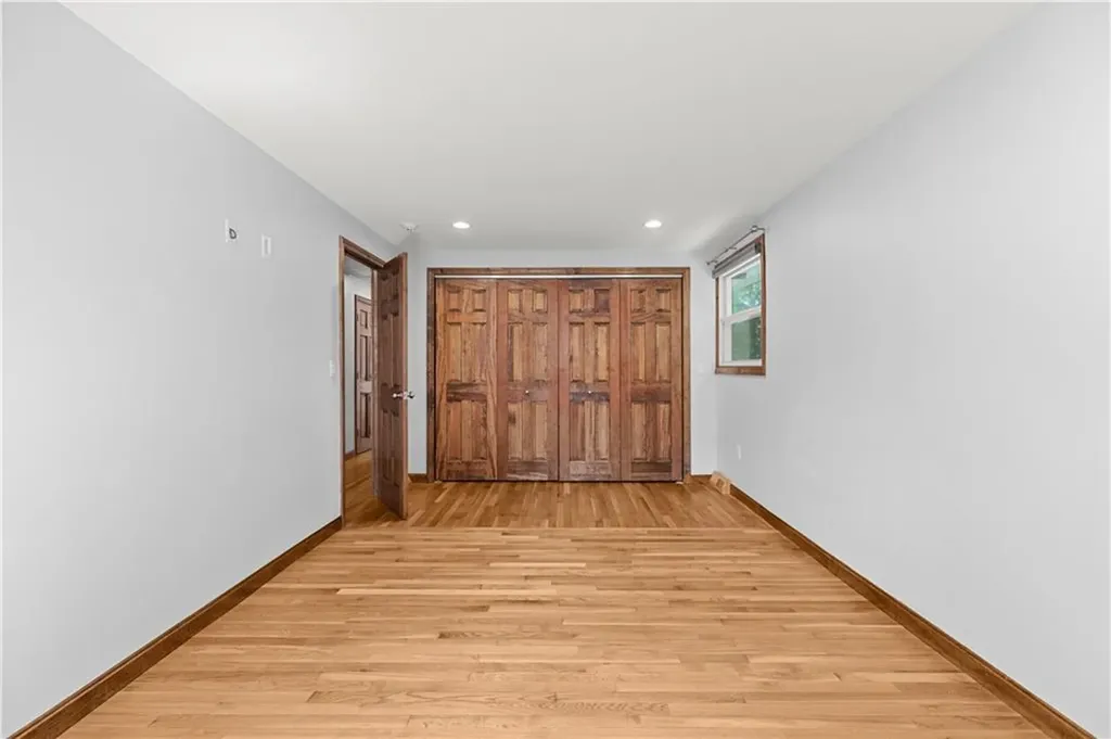 25 Harris Drive Tiverton RI 02878