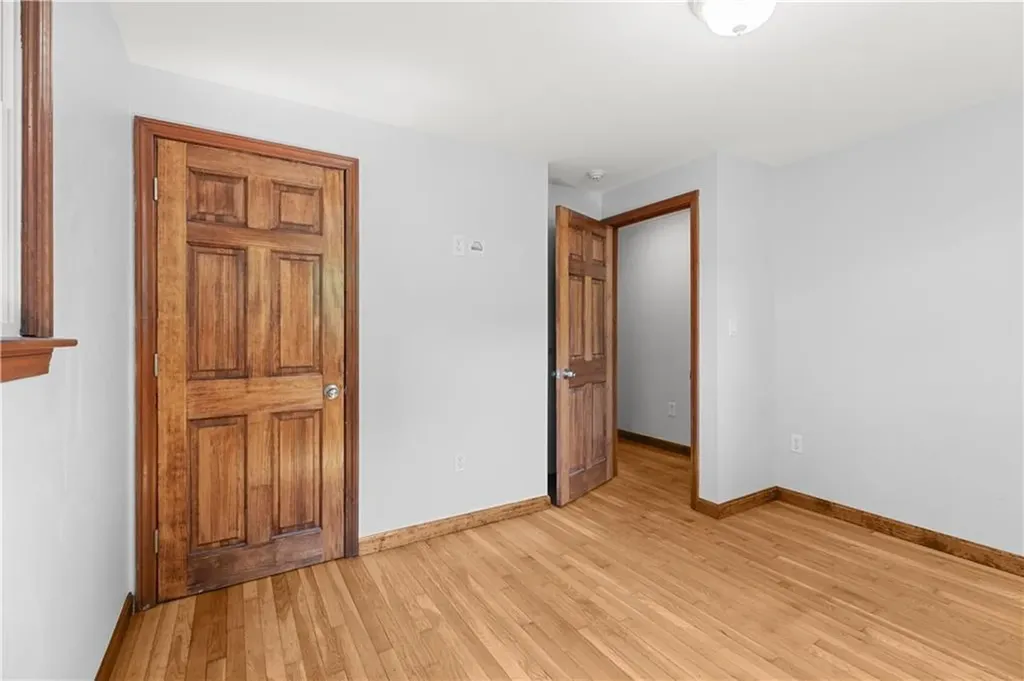 25 Harris Drive Tiverton RI 02878