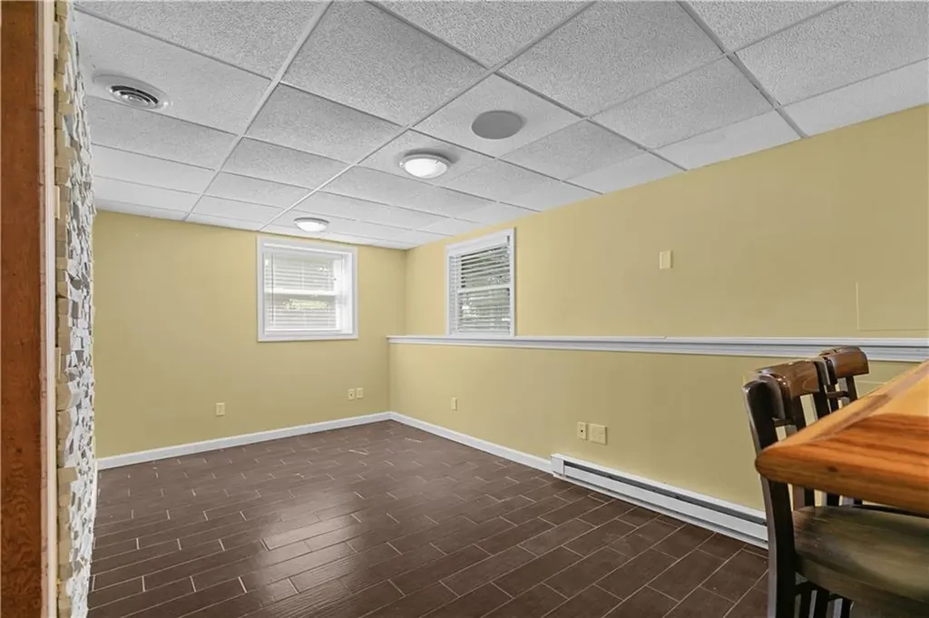 25 Harris Drive Tiverton RI 02878