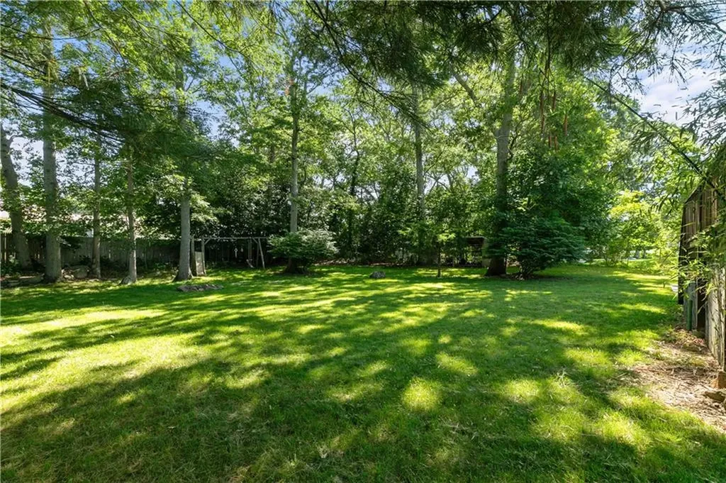 25 Harris Drive Tiverton RI 02878