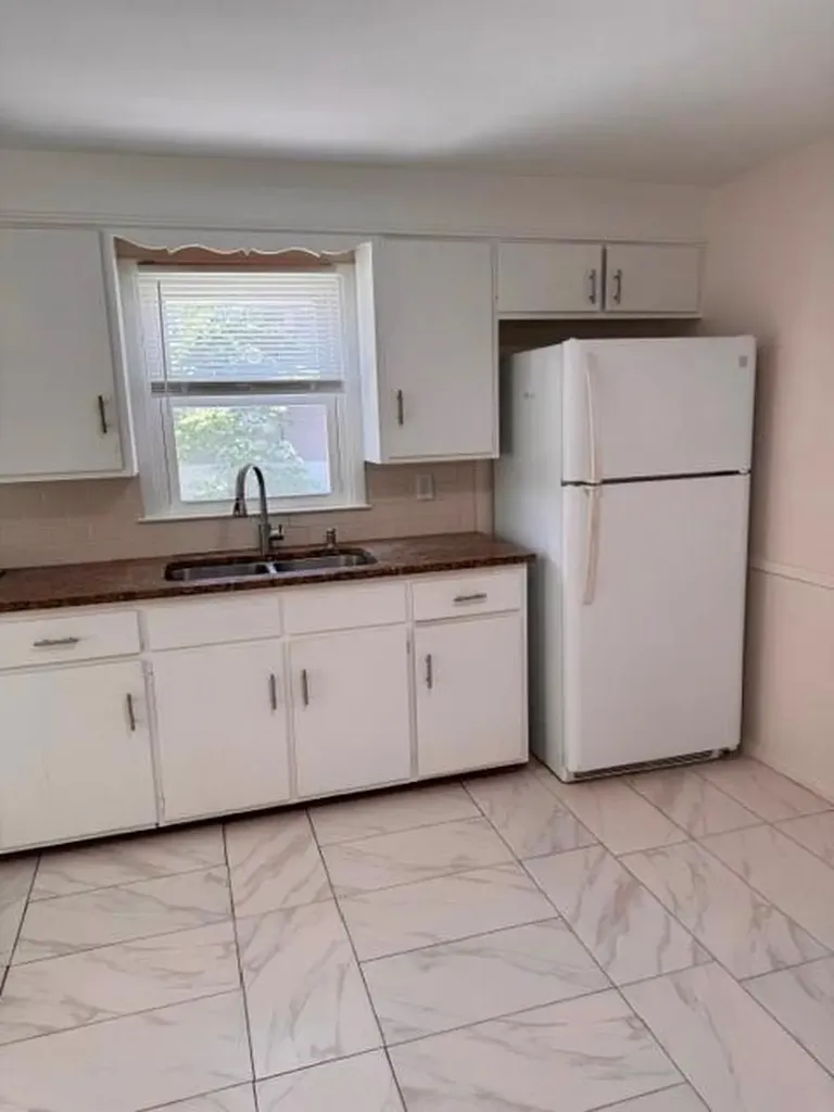 96 98 Shawmut Avenue Central Falls RI 02863
