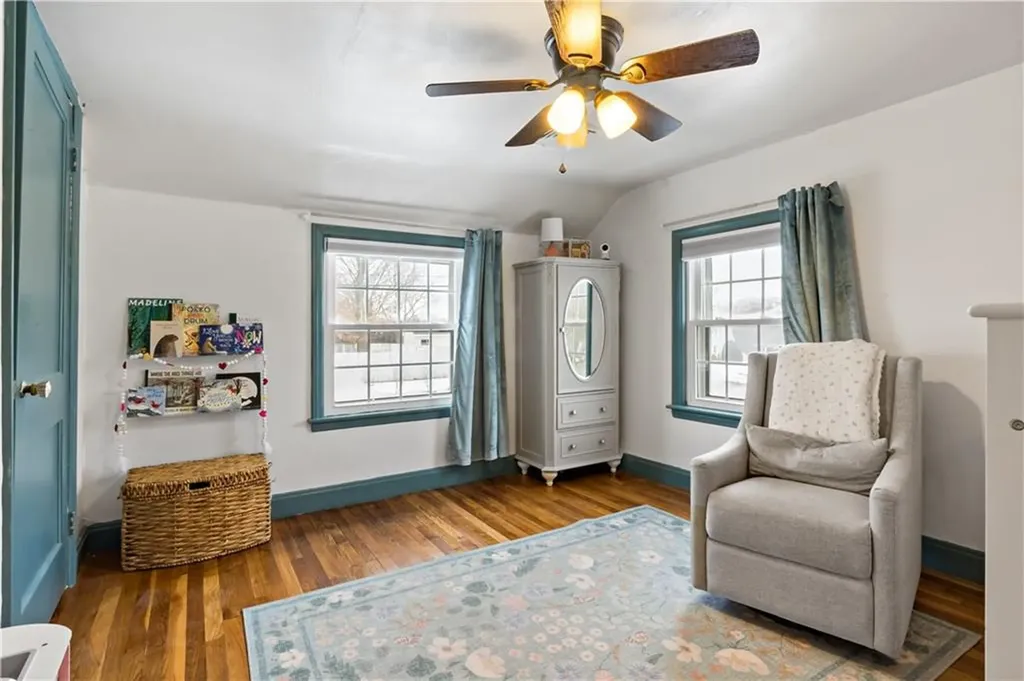 48 Rowe Avenue Warwick RI 02889