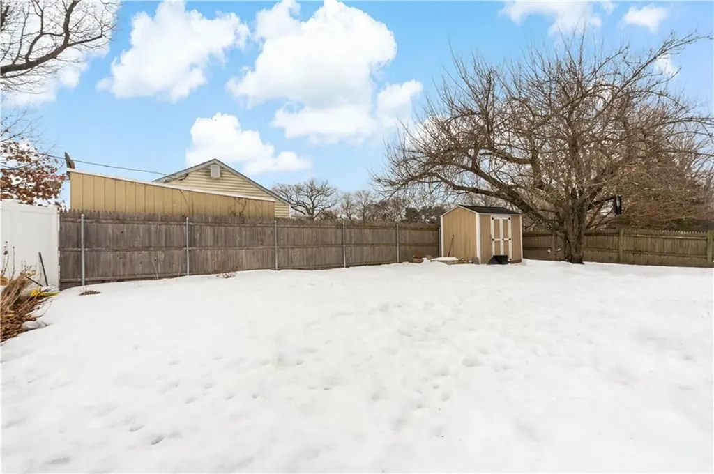 48 Rowe Avenue Warwick RI 02889