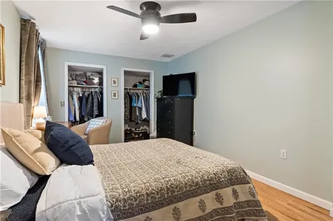 48 Rowe Avenue Warwick RI 02889