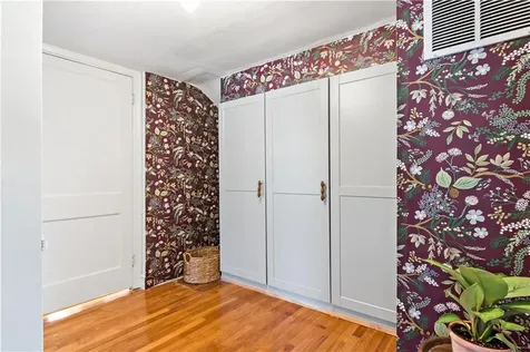 48 Rowe Avenue Warwick RI 02889