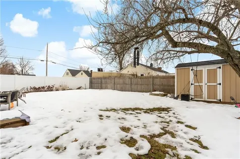 48 Rowe Avenue Warwick RI 02889
