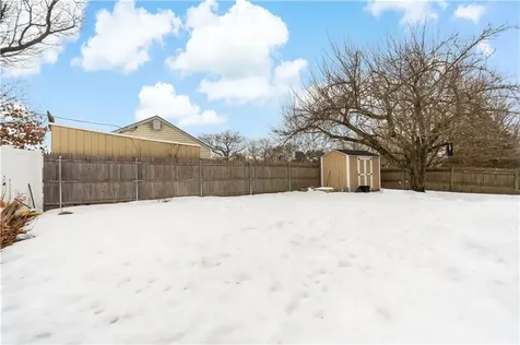 48 Rowe Avenue Warwick RI 02889