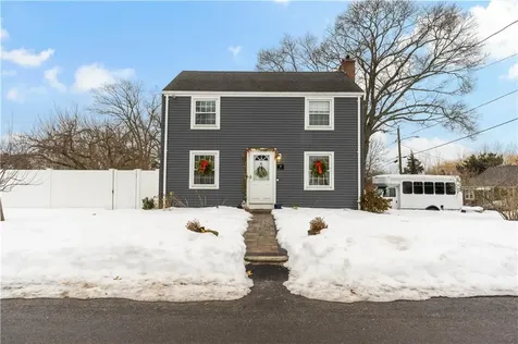 48 Rowe Avenue Warwick RI 02889