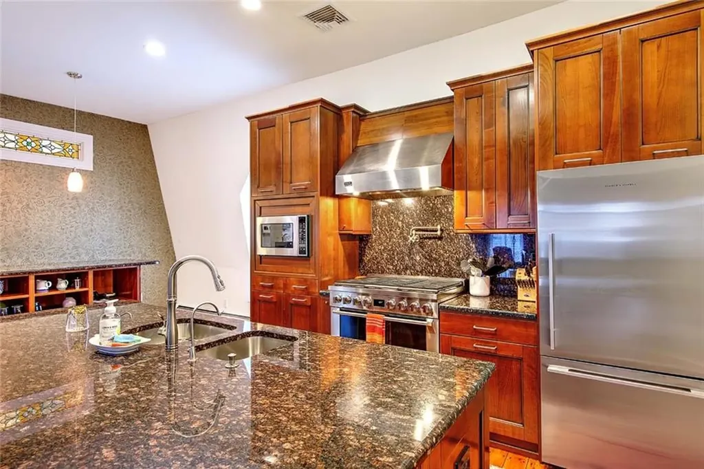 159 Sutton Street Providence RI 02903