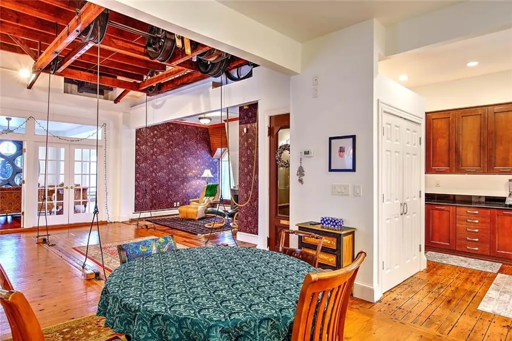 159 Sutton Street Providence RI 02903