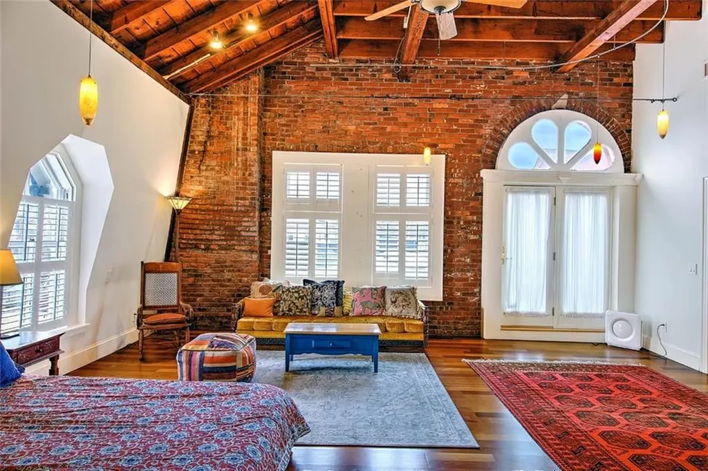 159 Sutton Street Providence RI 02903