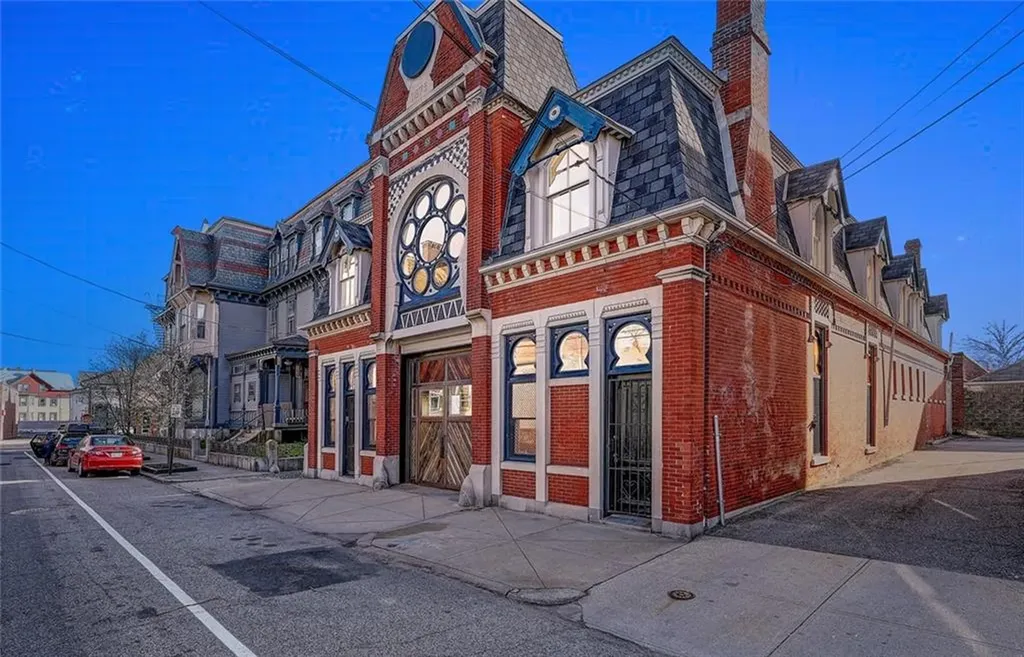 159 Sutton Street Providence RI 02903