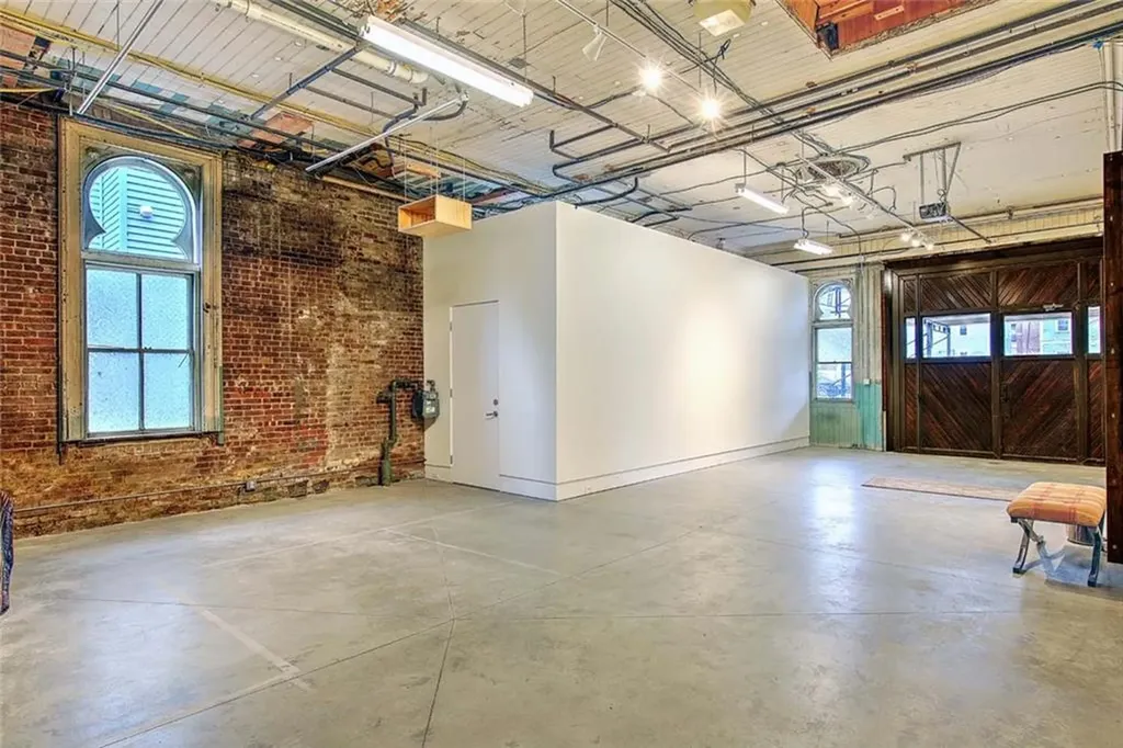 159 Sutton Street Providence RI 02903