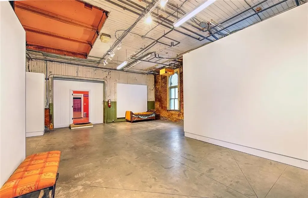 159 Sutton Street Providence RI 02903