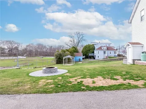 58 Williams Street Woonsocket RI 02895