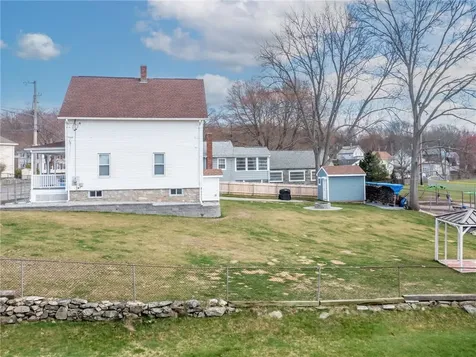 58 Williams Street Woonsocket RI 02895