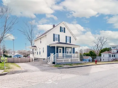 58 Williams Street Woonsocket RI 02895