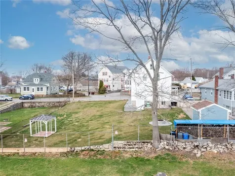 58 Williams Street Woonsocket RI 02895