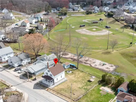 58 Williams Street Woonsocket RI 02895