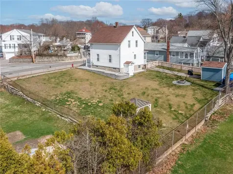 58 Williams Street Woonsocket RI 02895