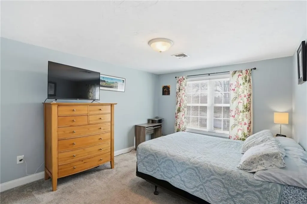 272 Cass Avenue Woonsocket RI 02895