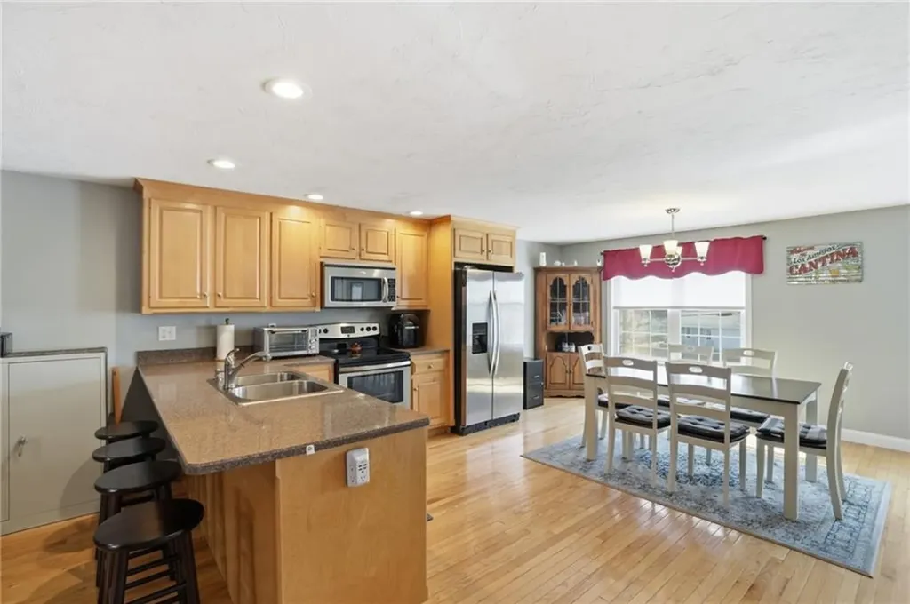 272 Cass Avenue Woonsocket RI 02895