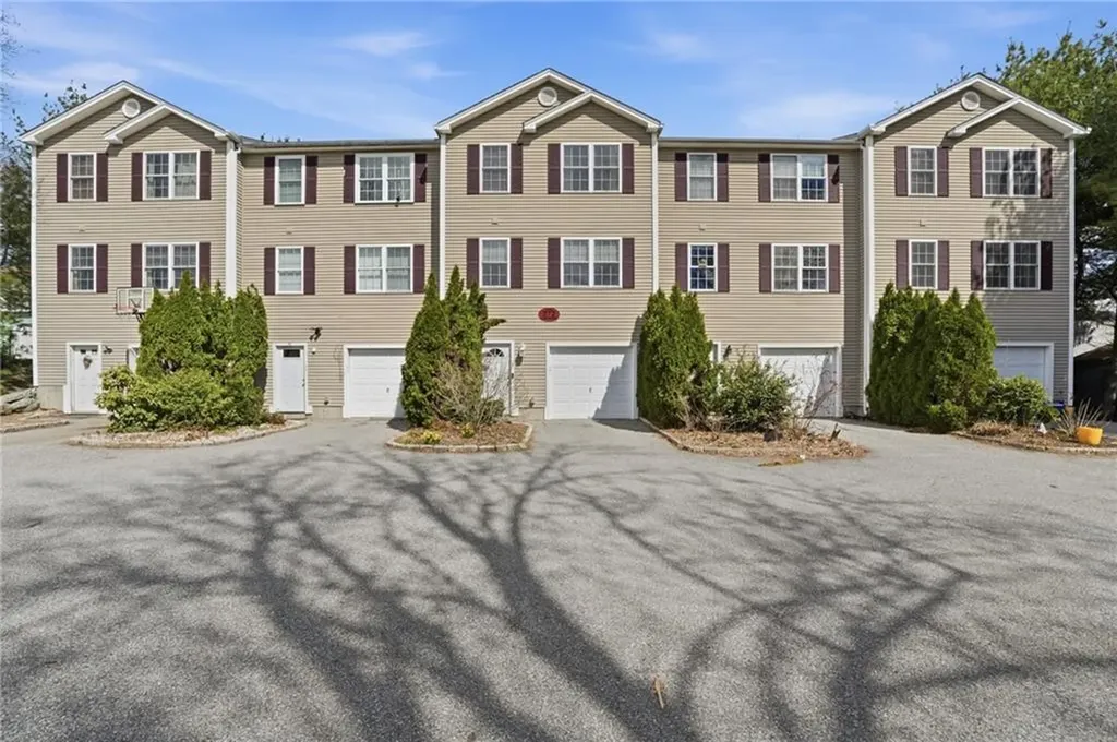 272 Cass Avenue Woonsocket RI 02895