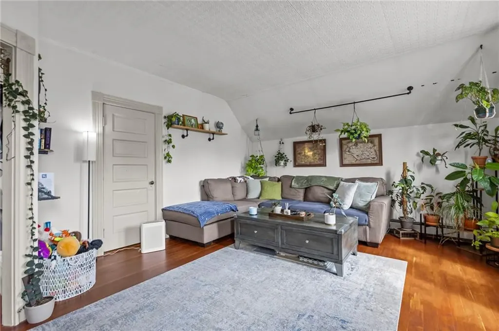 469 Winter Street Woonsocket RI 02895