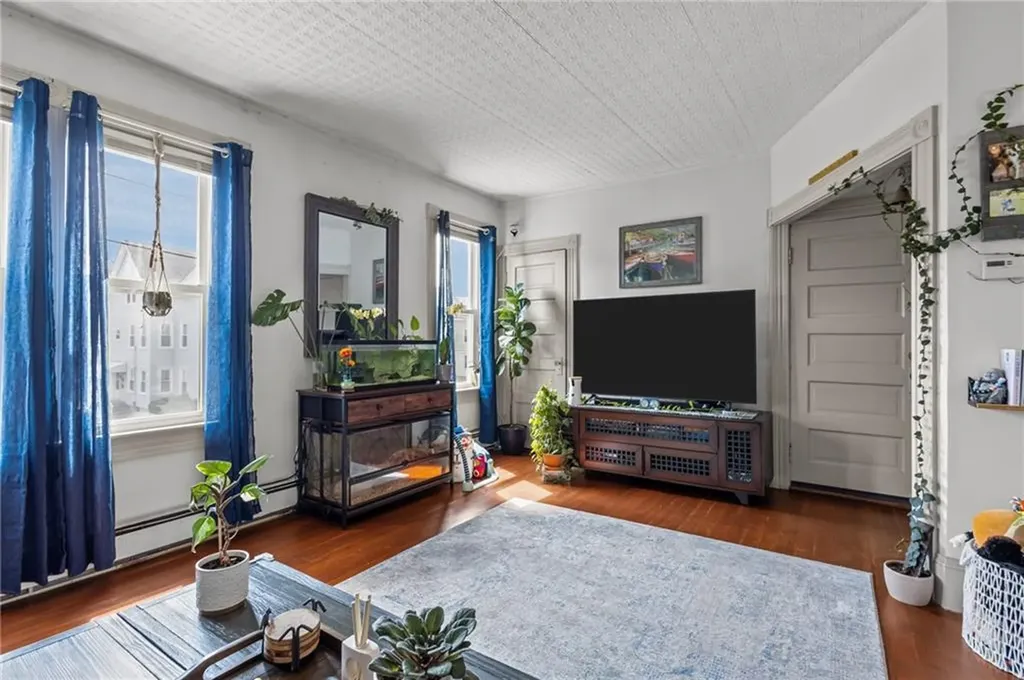 469 Winter Street Woonsocket RI 02895