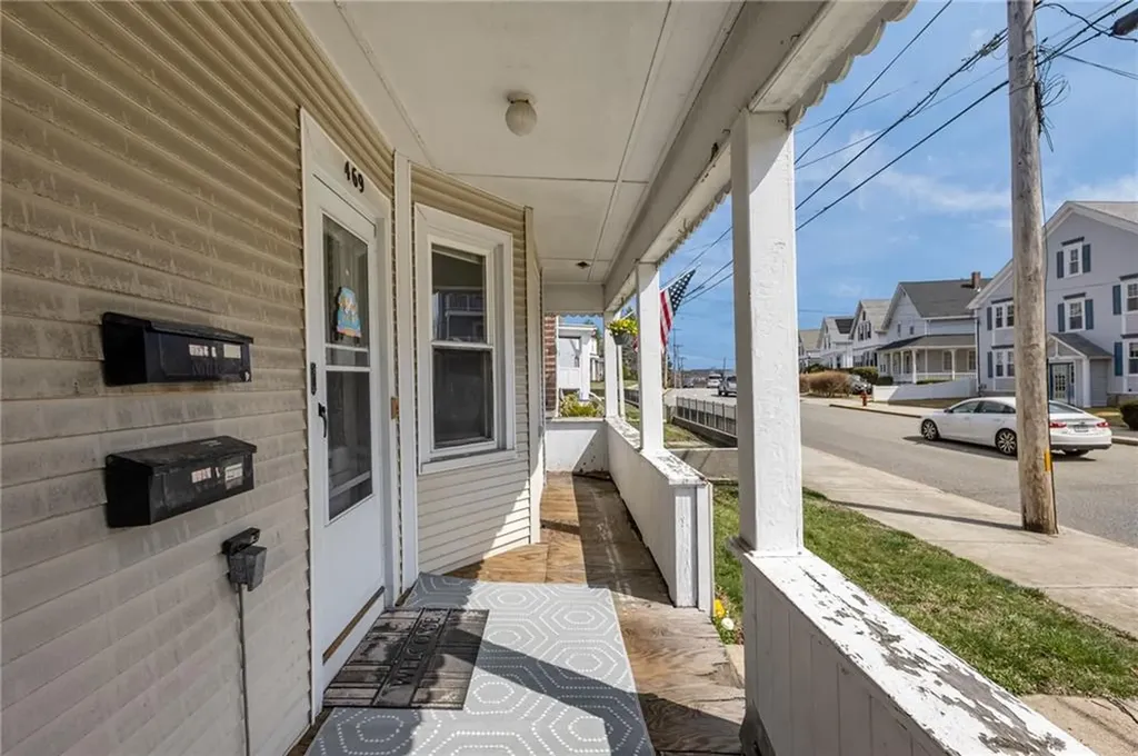 469 Winter Street Woonsocket RI 02895