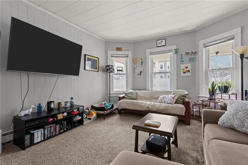 469 Winter Street Woonsocket RI 02895