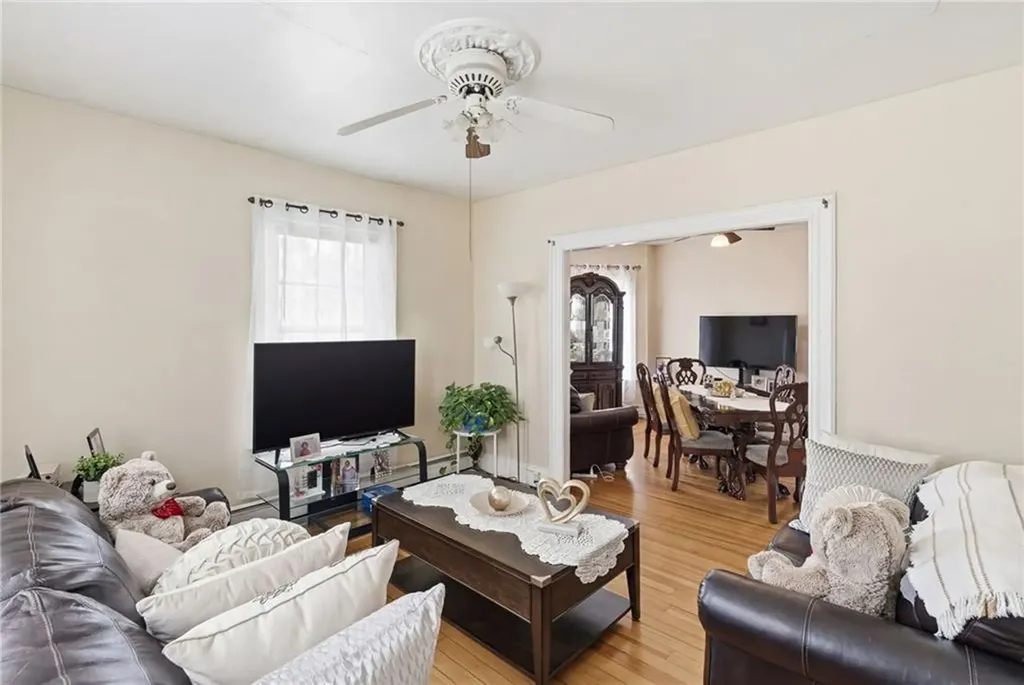 35 Allen Avenue Pawtucket RI 02860