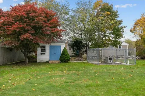 75 Montgomery Street Tiverton RI 02878
