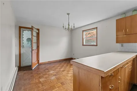 75 Montgomery Street Tiverton RI 02878