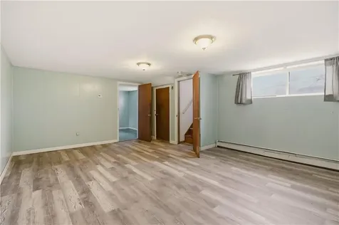 75 Montgomery Street Tiverton RI 02878