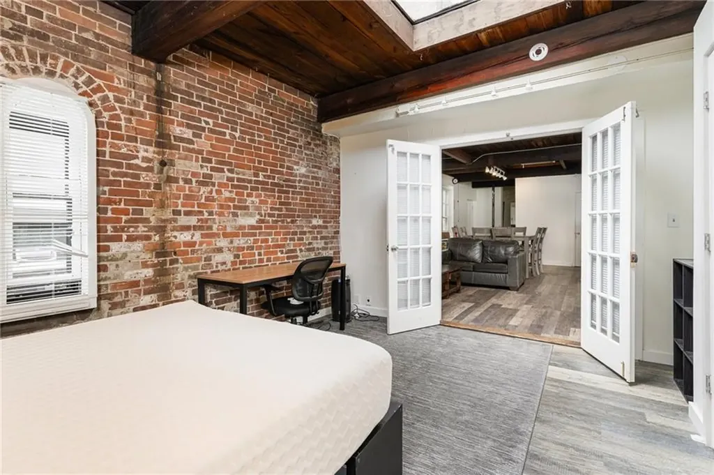 369 Thayer Street Providence RI 02906