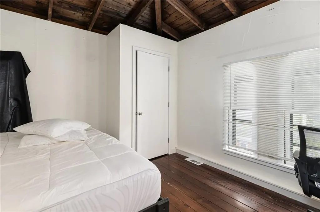 369 Thayer Street Providence RI 02906